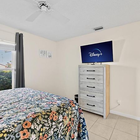 Oceanview Haven - 2Br Beach Townhome With Patio, Shared Heated Pool Steps From Paradise Beach Park! Μελβούρνη Εξωτερικό φωτογραφία